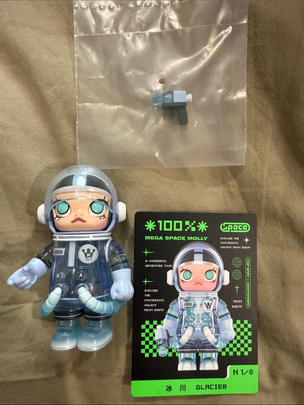 POP MART MEGA SPACE MOLLY 100% Series 2-B - Confirmed Glacier